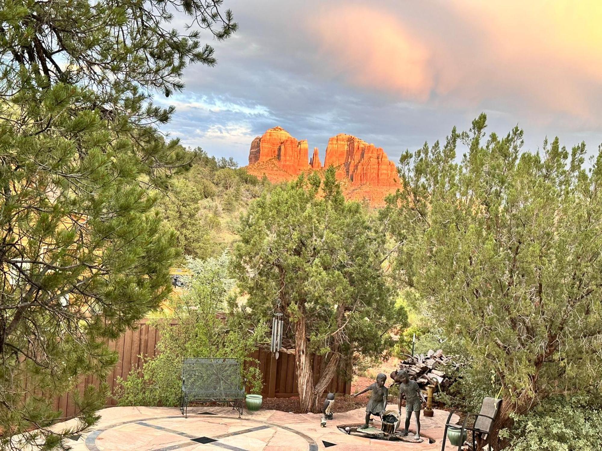 Cathedral Casita At Sedona Cathedral Hideaway Llc Villa Luaran gambar